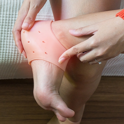 Plantar-heel-pain-plantar-fasciitis-Mana-Physical-Therapy-Lake-Como-East-Brunswick-NJ