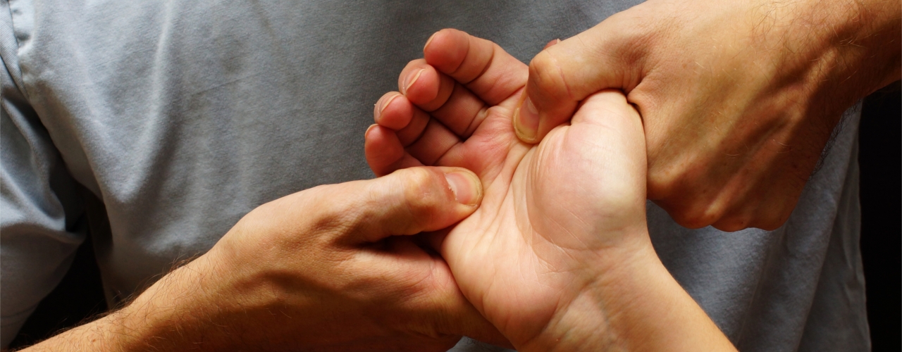 hand-pain-relief-Mana-Physical-Therapy-Lake-Como-East-Brunswick-NJ